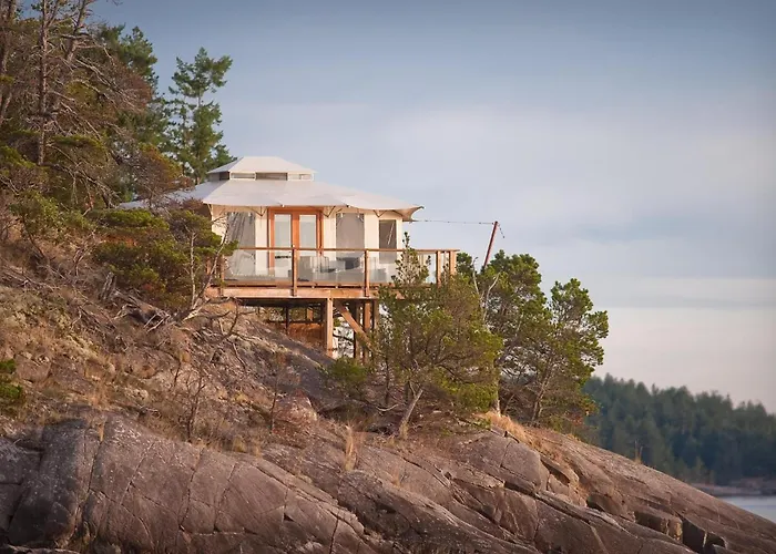 Rockwater Secret Cove Resort