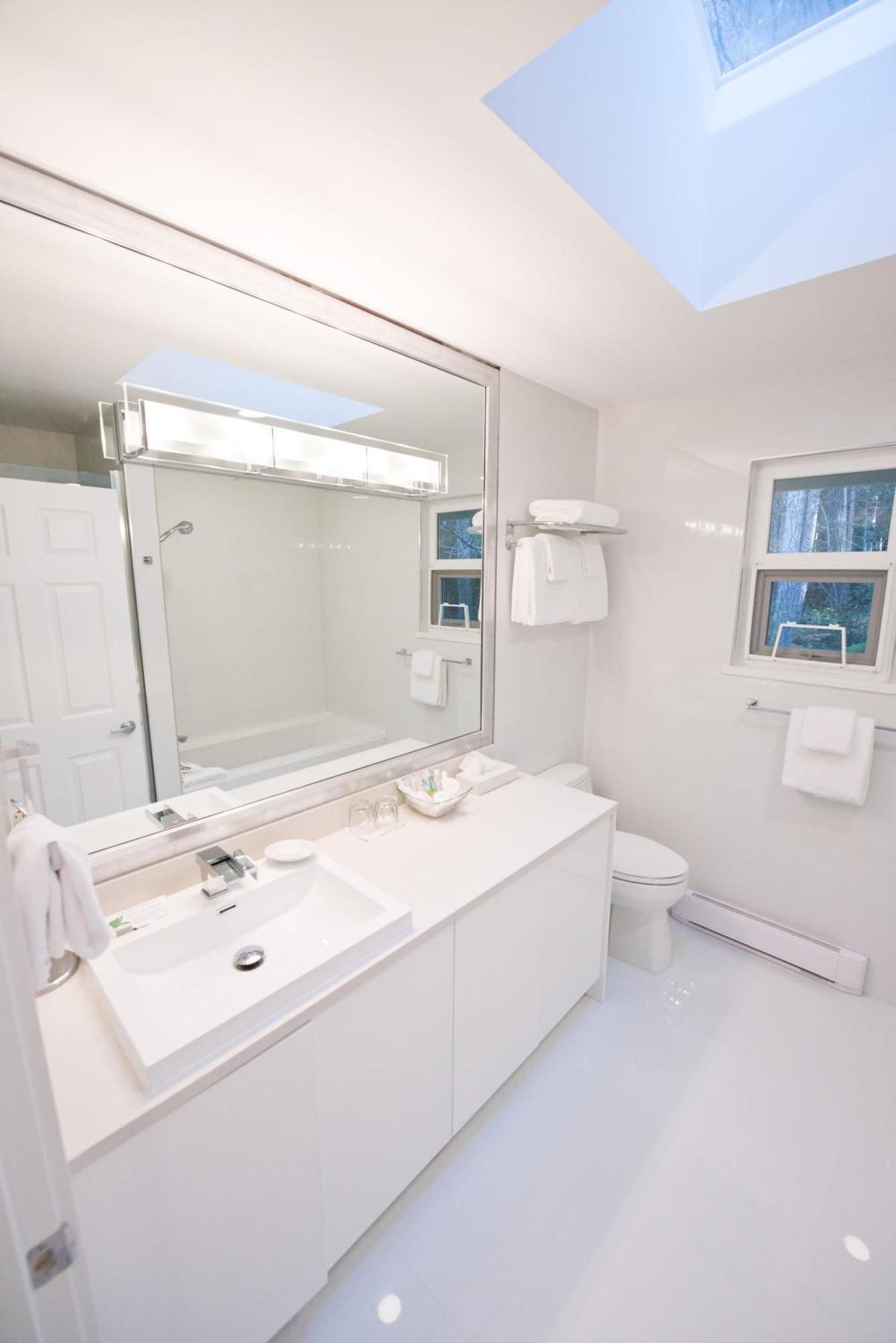 Rockwater Secret Cove Resort 4*