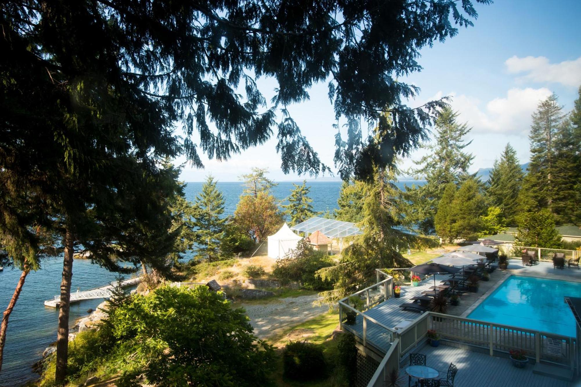 Rockwater Secret Cove 4*